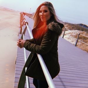 Meet your Posher, Emma